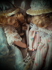 “The Twins” – Porcelain Victorian-Style Dolls (1970s–80s)