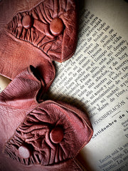Vintage Child’s Leather Gloves – Reddish Brown (1940s–60s, XXS)